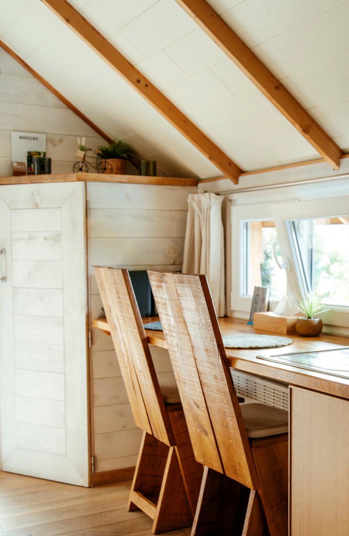 intérieur cosy et lumineux de la Suite Escale Zen à Theux en Ardenne